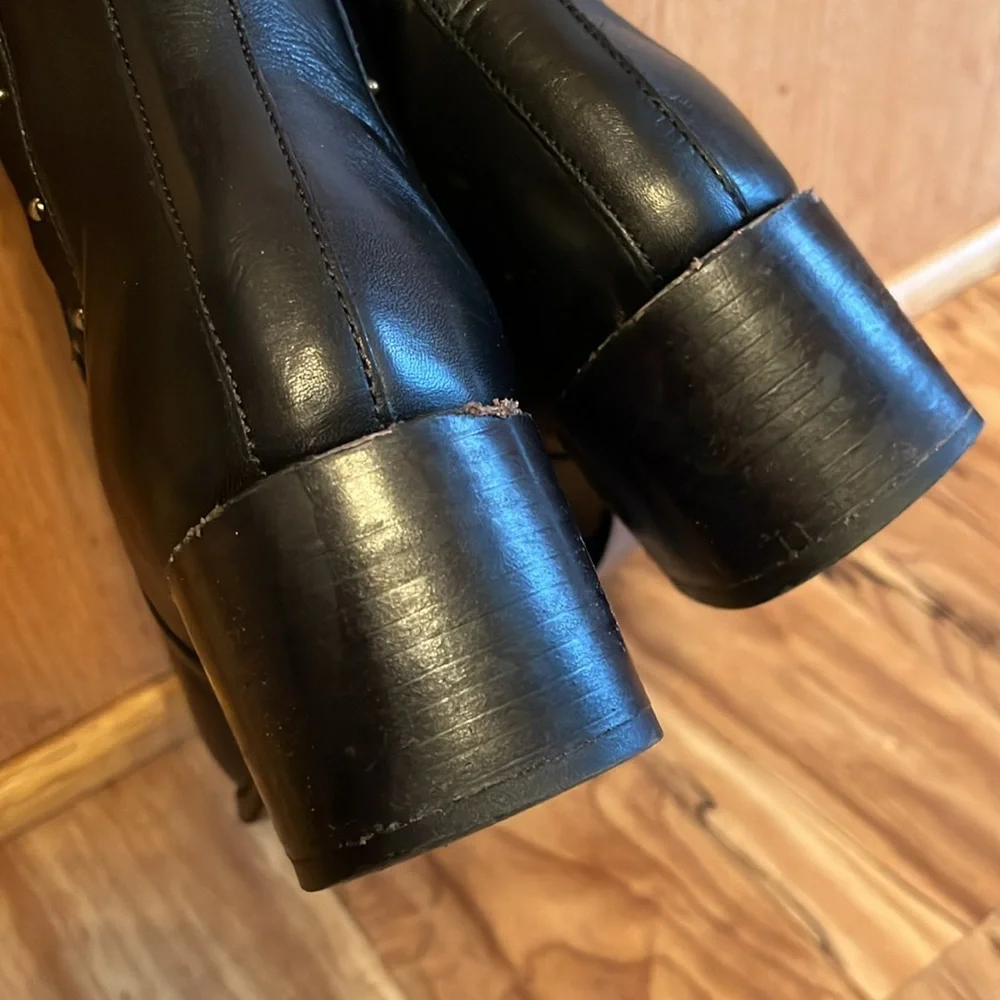 Carvela 7.5 pull on tall Chelsea Pointy Ankle Boots Booties Black Leather Studs